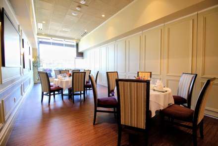 Round tables Private Dining Room
